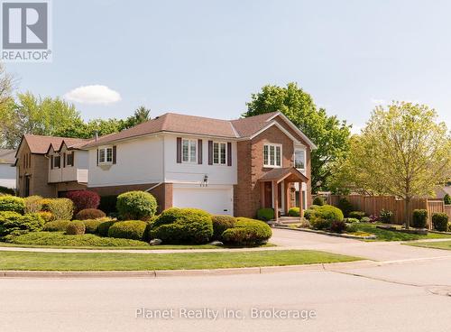 110 Woodborough Road, Guelph (Kortright West), ON - Outdoor With Facade