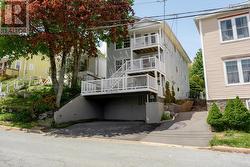 67 Rose Street  Dartmouth, NS B3A 2T8