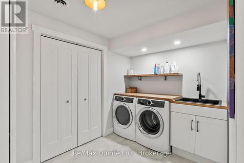 68 Hiddenvalley Drive, Belleville (Thurlow Ward), ON - Indoor Photo Showing Laundry Room