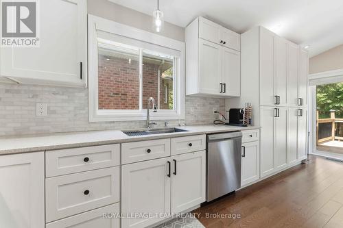 43 West Ridge Drive, Ottawa, ON - Indoor Photo Showing Kitchen
