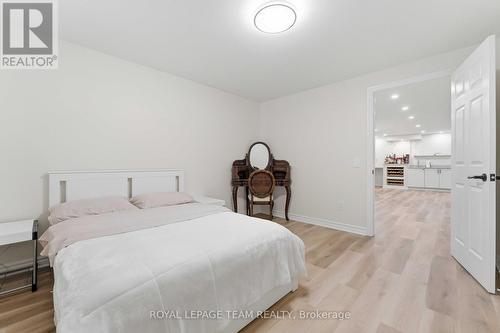 43 West Ridge Drive, Ottawa, ON - Indoor Photo Showing Bedroom