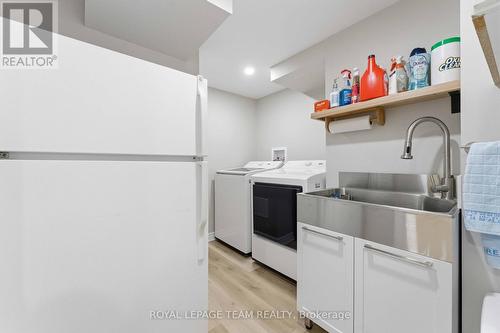 43 West Ridge Drive, Ottawa, ON - Indoor Photo Showing Laundry Room