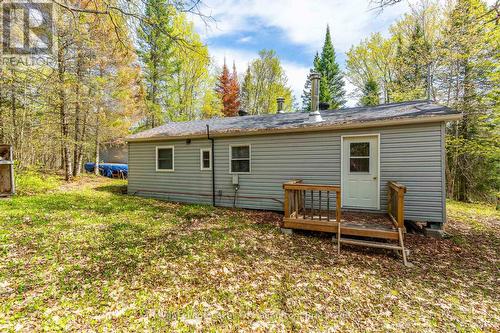 1099 Yellow Rock Drive, Highlands East (Glamorgan), ON - Outdoor
