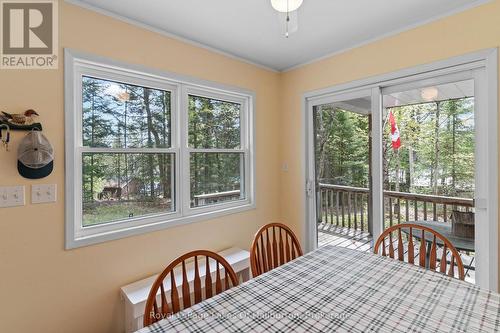 1099 Yellow Rock Drive, Highlands East (Glamorgan), ON - Indoor Photo Showing Dining Room