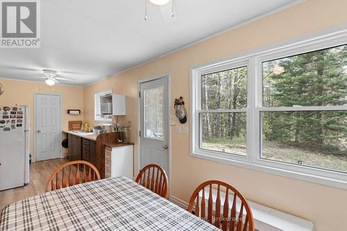 1099 Yellow Rock Drive, Highlands East (Glamorgan), ON - Indoor Photo Showing Dining Room