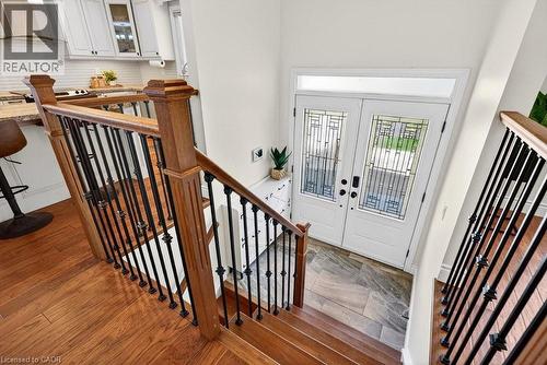 758 Francis Road, Burlington, ON - Indoor Photo Showing Other Room
