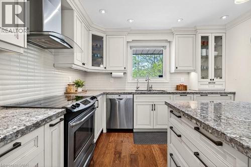 758 Francis Road, Burlington, ON - Indoor Photo Showing Kitchen With Upgraded Kitchen