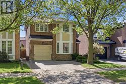 1118 GLEN VALLEY ROAD Oakville, ON L6M 3K8