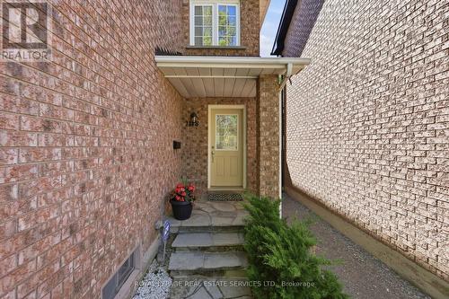 1118 Glen Valley Road, Oakville, ON - Outdoor