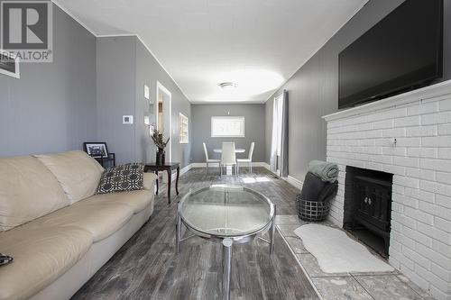 394 Charles St, Sault Ste. Marie, ON - Indoor Photo Showing Living Room With Fireplace
