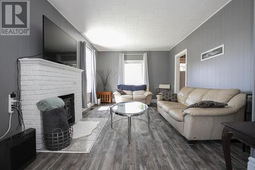 394 Charles St, Sault Ste. Marie, ON - Indoor Photo Showing Living Room With Fireplace