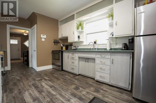 394 Charles St, Sault Ste. Marie, ON - Indoor Photo Showing Kitchen
