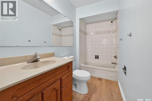 83 Groome Avenue, Regina, SK - Indoor Photo Showing Bathroom