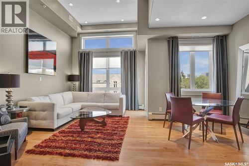 314 1132 College Drive, Saskatoon, SK - Indoor Photo Showing Living Room