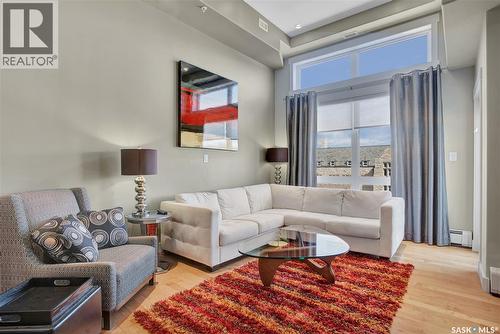 314 1132 College Drive, Saskatoon, SK - Indoor Photo Showing Living Room