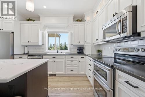 1917 - 21 Highway, Kincardine, ON - Indoor Photo Showing Kitchen With Upgraded Kitchen