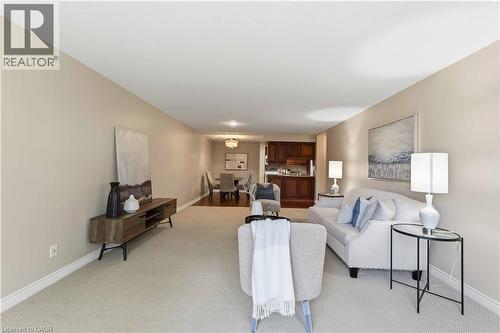 970 Golf Links Road Unit# 205, Ancaster, ON - Indoor Photo Showing Living Room