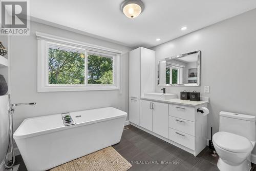 185 Bartley Bull Parkway, Brampton, ON - Indoor Photo Showing Bathroom