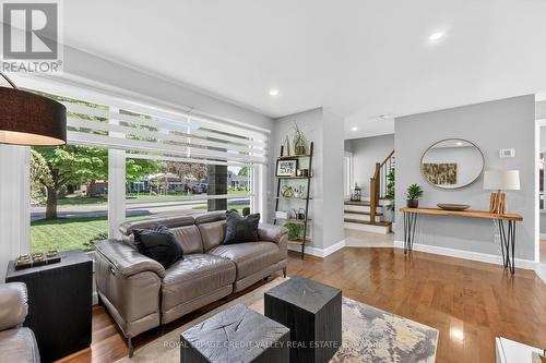 185 Bartley Bull Parkway, Brampton, ON - Indoor Photo Showing Living Room