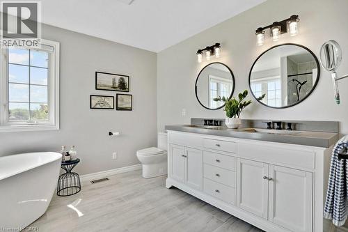 1161 Maple Manor Road, Cambridge, ON - Indoor Photo Showing Bathroom