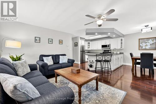 28 Stephen Street, Brighton, ON - Indoor Photo Showing Living Room