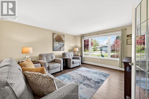 28 Stephen Street, Brighton, ON - Indoor Photo Showing Living Room