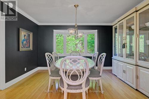 33 Okanagan Drive, Ottawa, ON - Indoor Photo Showing Dining Room