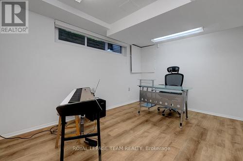 33 Okanagan Drive, Ottawa, ON - Indoor