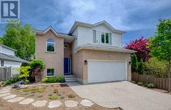 464 NORTHLAKE DRIVE  Waterloo, ON N2V 2A4