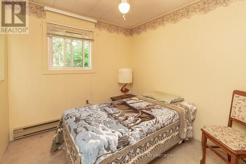 22 Glendale Road, Tiny, ON - Indoor Photo Showing Bedroom