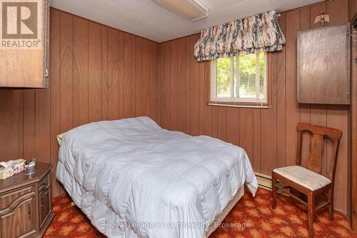 22 Glendale Road, Tiny, ON - Indoor Photo Showing Bedroom
