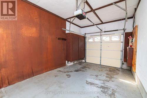 22 Glendale Road, Tiny, ON - Indoor Photo Showing Garage