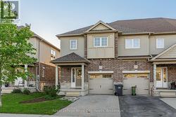12 CLOUGH CRESCENT Guelph (Pineridge/Westminster Woods), ON N1L 0H9