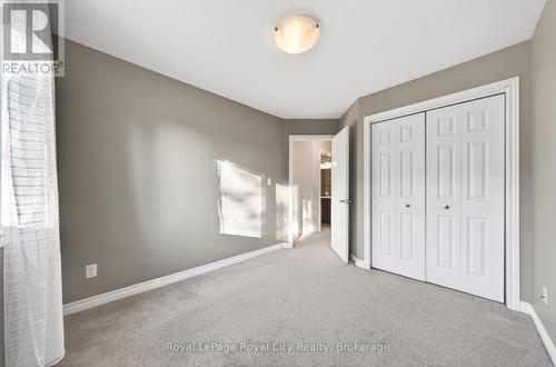 12 Clough Crescent, Guelph (Pineridge/Westminster Woods), ON - Indoor
