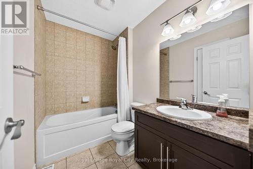 12 Clough Crescent, Guelph (Pineridge/Westminster Woods), ON - Indoor Photo Showing Bathroom