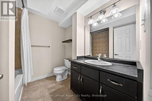 12 Clough Crescent, Guelph (Pineridge/Westminster Woods), ON - Indoor Photo Showing Bathroom