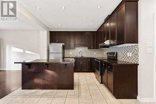 12 Clough Crescent, Guelph (Pineridge/Westminster Woods), ON - Indoor Photo Showing Kitchen