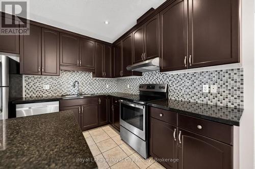 12 Clough Crescent, Guelph (Pineridge/Westminster Woods), ON - Indoor Photo Showing Kitchen