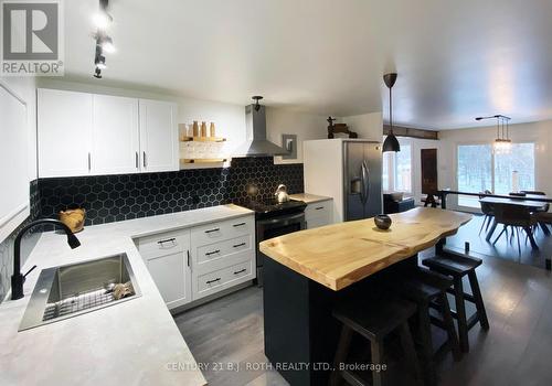Modern Kitchen, Open-Concept - 8101 Kings River Road, Ramara, ON - Indoor Photo Showing Kitchen