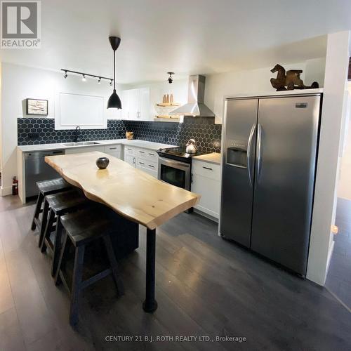 Kitchen Island, SS appliances - 8101 Kings River Road, Ramara, ON - Indoor