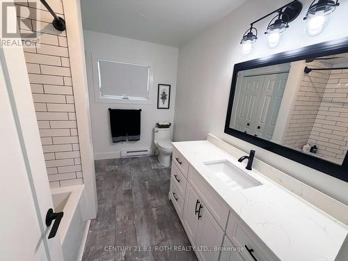 Upstairs Bathroom - 8101 Kings River Road, Ramara, ON - Indoor Photo Showing Bathroom
