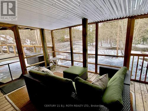 3 Season Muskoka Room - 8101 Kings River Road, Ramara, ON -  Photo Showing Other Room