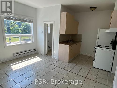2 - 3110 LAKE SHORE BOULEVARD W , Toronto, Ontario M8V 1L2