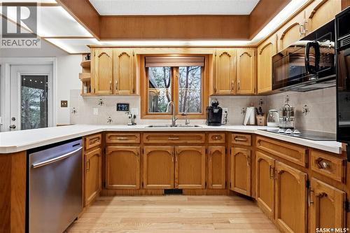 2447 Swayze Crescent, Regina, SK - Indoor Photo Showing Kitchen With Double Sink