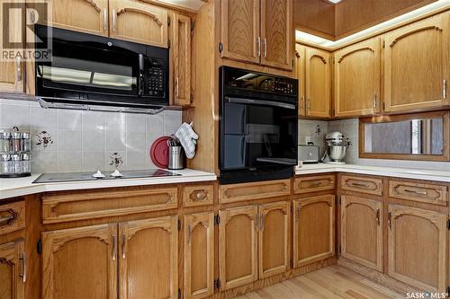 2447 Swayze Crescent, Regina, SK - Indoor Photo Showing Kitchen