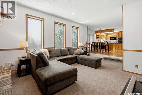2447 Swayze Crescent, Regina, SK - Indoor Photo Showing Living Room