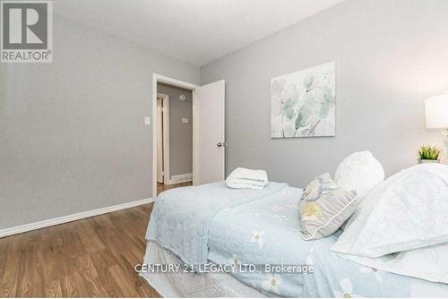 224 River Road E, Kitchener, ON - Indoor Photo Showing Bedroom
