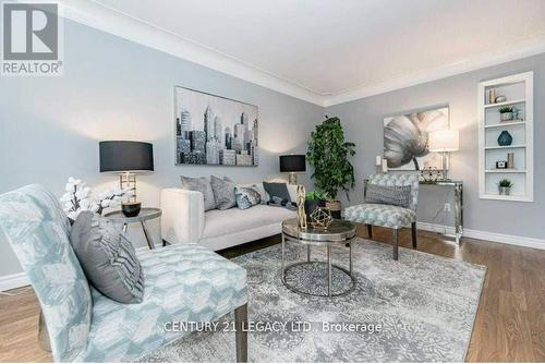 224 River Road E, Kitchener, ON - Indoor Photo Showing Living Room