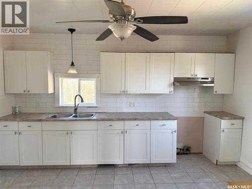 Mcnabb Acreage, Abernethy Rm No. 186, SK - Indoor Photo Showing Kitchen With Double Sink