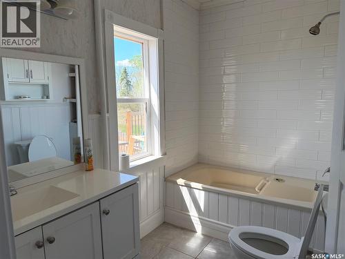 Mcnabb Acreage, Abernethy Rm No. 186, SK - Indoor Photo Showing Bathroom